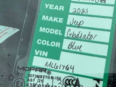 Certified 2021 Jeep Gladiator Sport AWD/4WD image 23