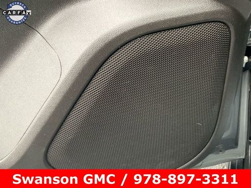 Used 2022 GMC Acadia SLE image 24