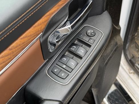 Used 2017 RAM 1500 Laramie Longhorn image 15