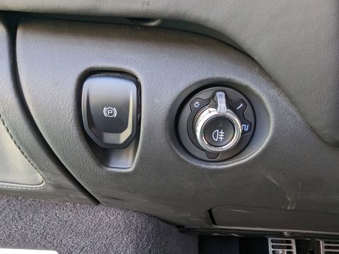 Used 2021 McLaren 720S Luxury image 23