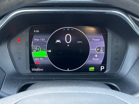 Used 2023 Chevrolet Bolt LT FWD image 38