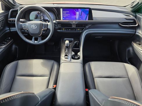 Used 2025 Toyota Crown Signia w/ Advanced Technology Package AWD/4WD image 9