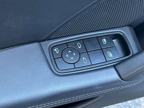 Certified 2022 Porsche 911 Carrera image 13