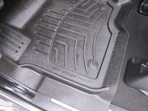 Used 2022 Ford F250 Platinum w/ FX4 Off-Road Package image 22