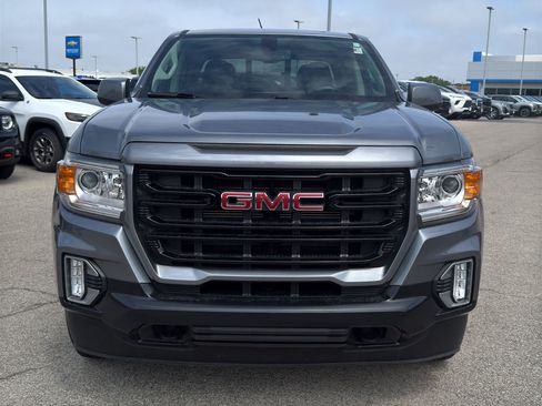 Used 2022 GMC Canyon Elevation w/ Elevation Premium Package AWD/4WD image 3