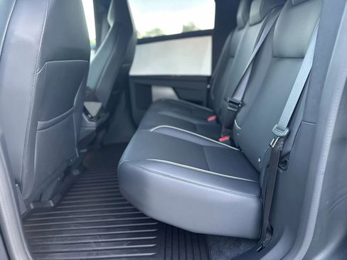Used 2024 Tesla Cybertruck Cyberbeast AWD/4WD image 23