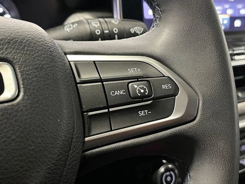 Used 2022 Jeep Compass Latitude AWD/4WD image 25