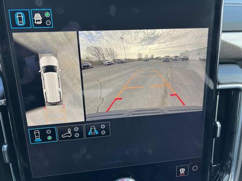 New 2026 GMC Yukon XL Elevation w/ LPO, Floor Liner Package image 24