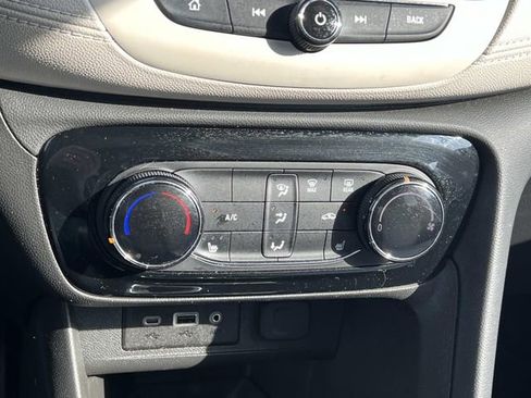 Used 2023 Buick Encore GX Preferred w/ Cold Weather Comfort Package FWD image 22