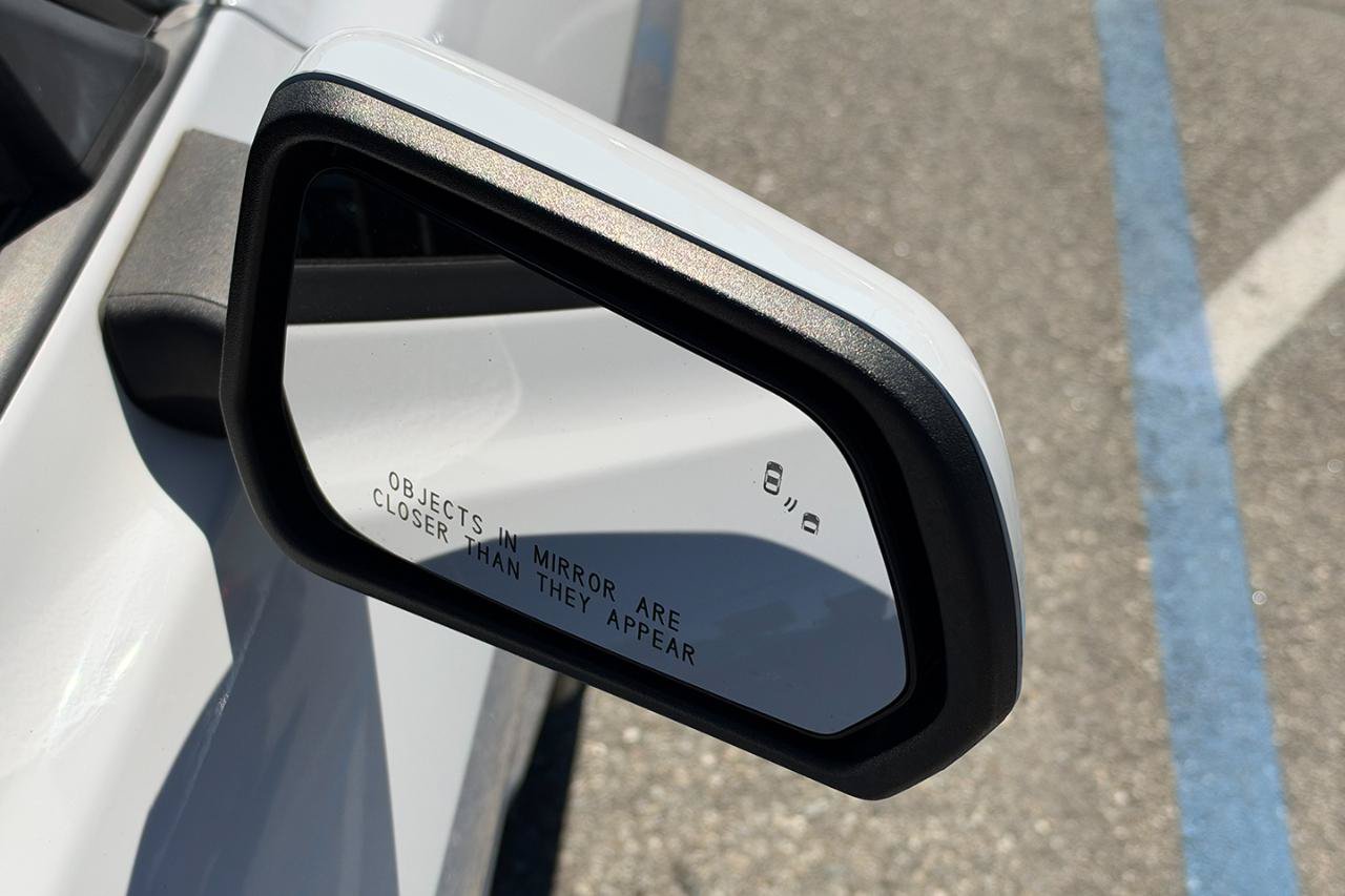 Used 2021 Ford Mustang Premium RWD image 20