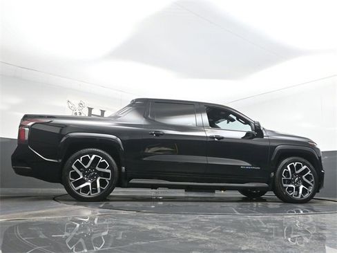 Certified 2024 Chevrolet Silverado EV RST image 52