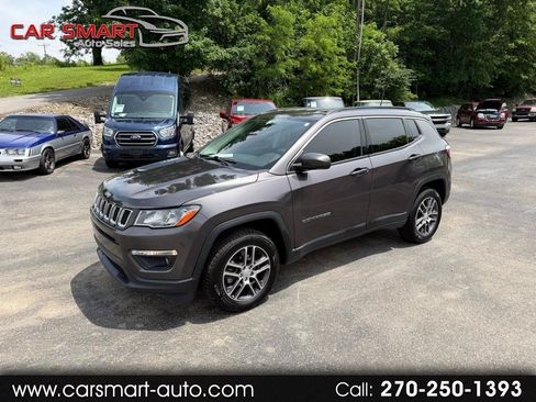 Used 2020 Jeep Compass Latitude w/ Cold Weather Group AWD/4WD image 1