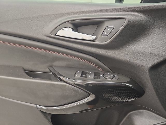 Used 2026 Chevrolet Trax RS w/ Driver Confidence Package FWD image 33