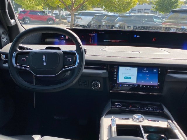 New 2027 Lincoln Navigator Reserve w/ Jet Appearance Package AWD/4WD image 6