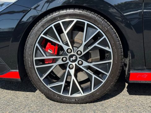 Used 2022 Hyundai Elantra N FWD image 16