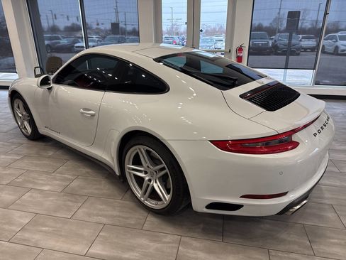 Used 2019 Porsche 911 Carrera 4 w/ Sportdesign Package image 6