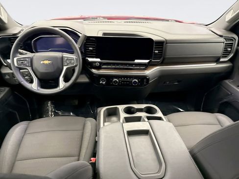 Used 2024 Chevrolet Silverado 1500 LT image 14