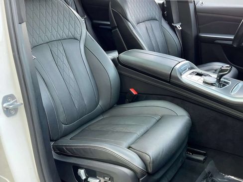 Used 2020 BMW X5 M50i w/ Executive Package AWD/4WD image 10