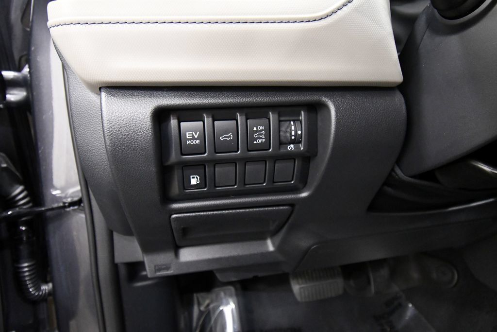 Used 2025 Subaru Forester Limited AWD/4WD image 20