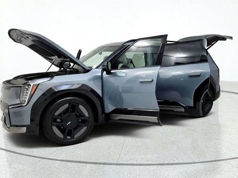 Used 2024 Kia EV9 GT-Line AWD/4WD image 14