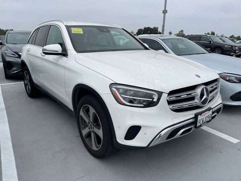 Used 2022 Mercedes-Benz GLC 300 image 2