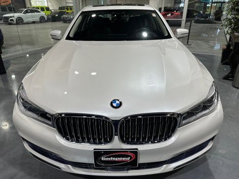 Used 2017 BMW 750i xDrive AWD/4WD image 11