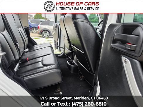 Used 2016 Jeep Wrangler Unlimited Sahara w/ Dual Top Group AWD/4WD image 35