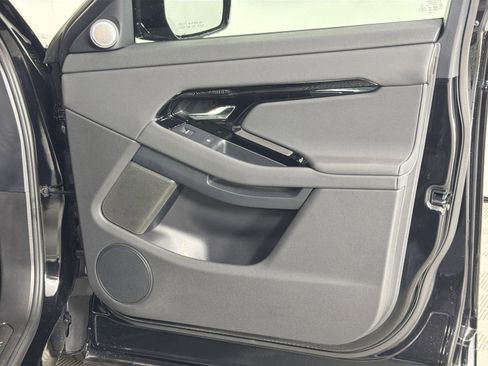 Certified 2025 Land Rover Range Rover Evoque Dynamic SE image 31