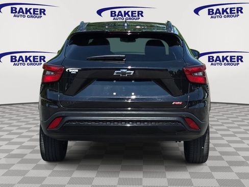 Used 2024 Chevrolet Trax RS w/ Driver Confidence Package FWD image 6