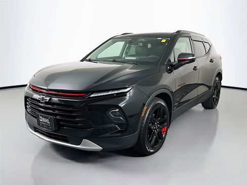 Used 2024 Chevrolet Blazer LT w/ Redline Edition AWD/4WD image 4