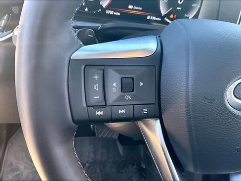 Used 2025 INFINITI QX60 Sensory w/ Vision Package image 18