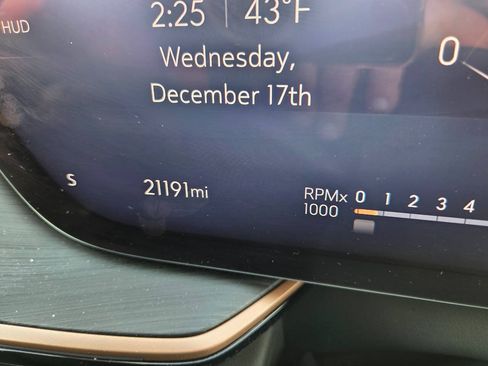 Used 2025 Buick Envision Sport Touring AWD/4WD image 7