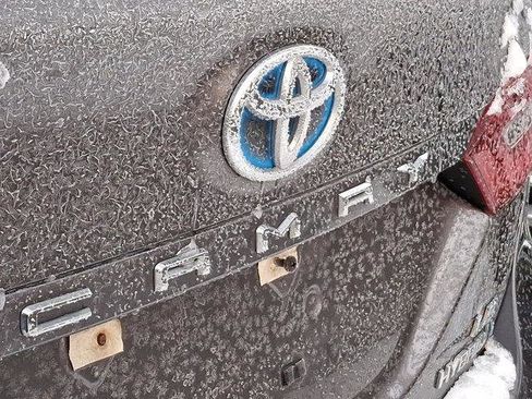 Certified 2022 Toyota Camry LE image 7