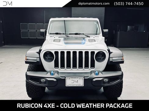 Used 2023 Jeep Wrangler Unlimited Rubicon 4xe w/ Cold Weather Group AWD/4WD image 11