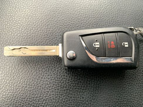 Used 2025 Toyota RAV4 LE image 22