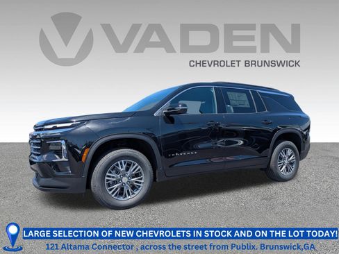 New 2026 Chevrolet Traverse LT w/ Driver Confidence Package AWD/4WD image 1