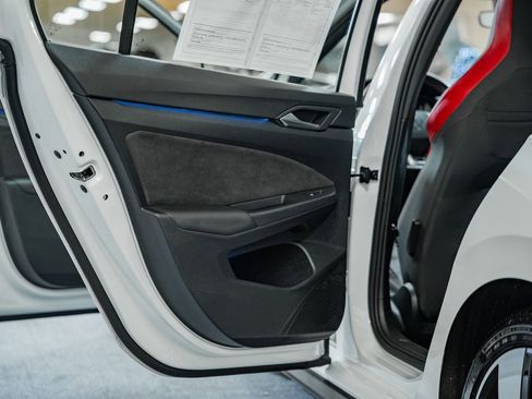 Used 2024 Volkswagen GTI S image 39