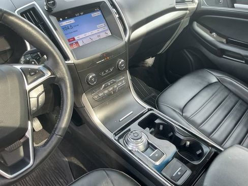 Used 2019 Ford Edge SEL w/ Equipment Group 201A image 25