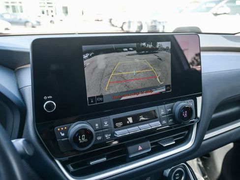 Used 2025 Toyota Grand Highlander AWD Hybrid image 22