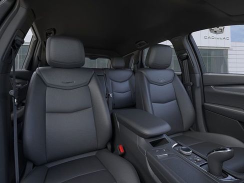 New 2026 Cadillac XT5 Luxury image 16