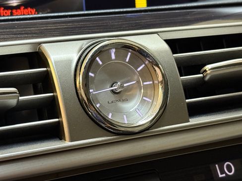 Used 2014 Lexus LS 460 AWD image 17