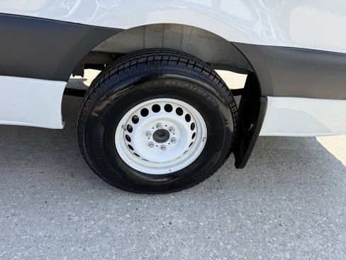 Used 2020 Mercedes-Benz Sprinter 2500 w/ Driver Convenience Package image 30
