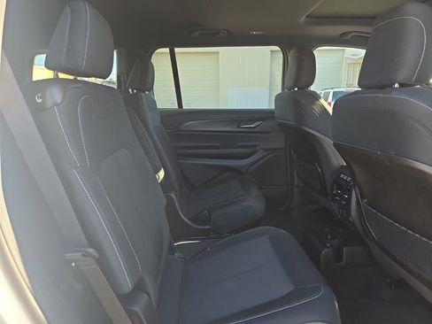 Used 2025 Jeep Grand Cherokee L Laredo w/ Luxury Tech Group I image 14