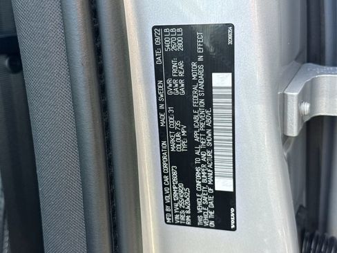 Certified 2023 Volvo XC60 B5 Ultimate AWD/4WD image 30