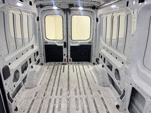 Used 2020 Ford Transit 250 Medium Roof RWD image 34