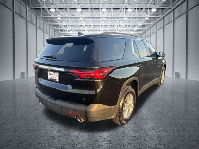 Used 2023 Chevrolet Traverse LT FWD image 5