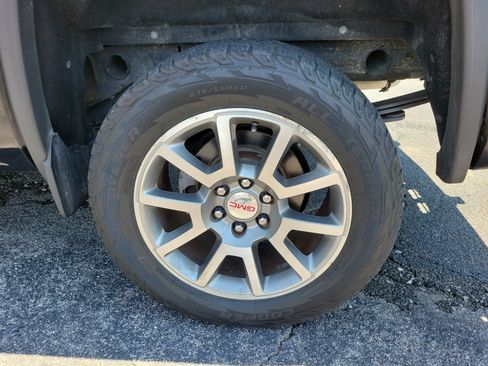 Used 2015 GMC Sierra 1500 Denali AWD/4WD image 27