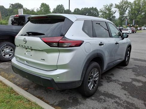Used 2024 Nissan Rogue S AWD/4WD image 7