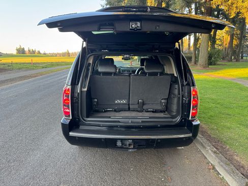 Used 2013 GMC Yukon Denali image 39