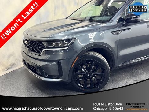 Used 2022 Kia Sorento SX image 2